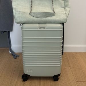 BÉIS Carryon in Matcha Green